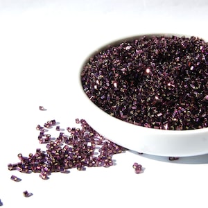 Vintage ametist lila seed beads: 2 mm rörpärlor, 25 gram