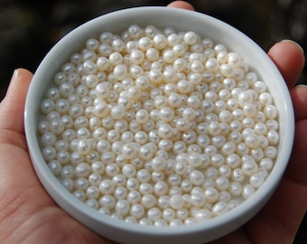 Perlas de patata color crema: Perlas de agua dulce sueltas de 5-6 mm, para joyería (25 cuentas)