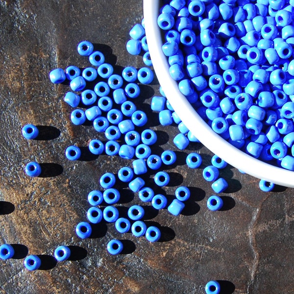 Large Bright Blue Seed beads, 25 grams bagged, Size 6 seed beads, Vintage seed beads, Bulk beads, Circle of Stones, Jewelry making supply