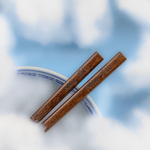 Personalisierte japanische Holz Essstäbchen - Geschenk mit Gravur, einzigartige asiatische Essutensilien, perfekt für Sushi-Liebhaber, Hochzeitsgeschenke oder Geschenk