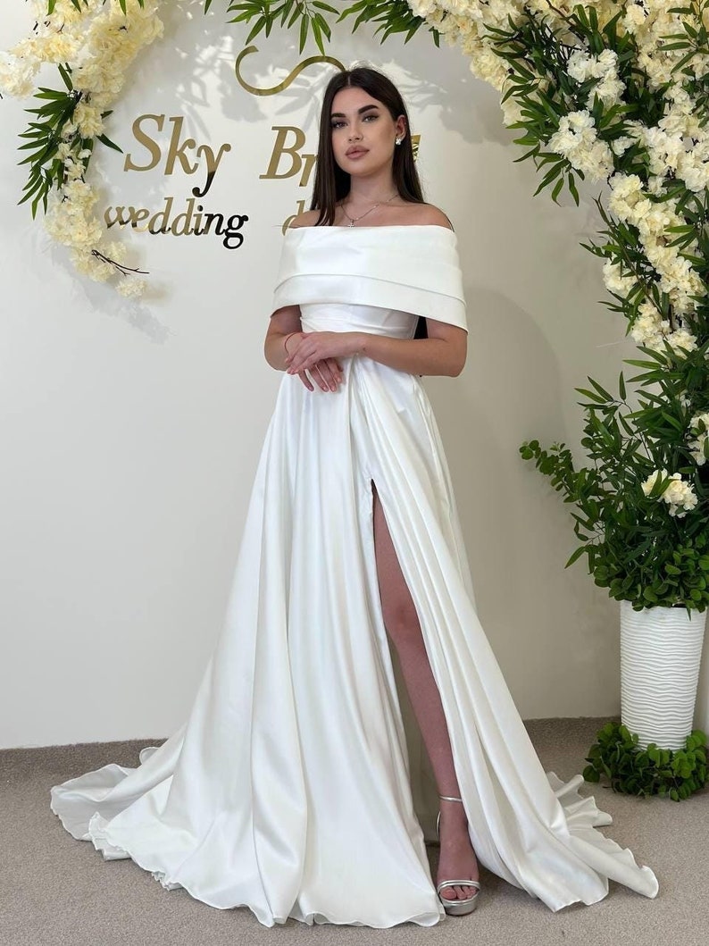 Satin Cold-Shoulder Gown with Thigh-High Slit Jade