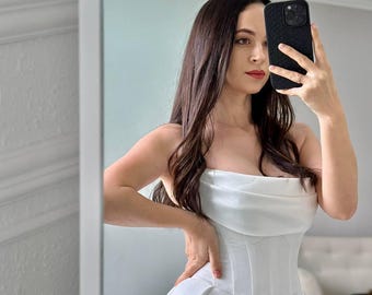 Strapless satijnen korset trouwjurk met split, elegante A-lijn bruidsjurk