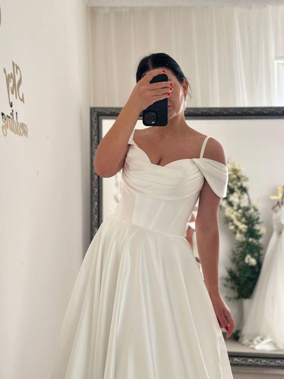 Elegant Wedding Dress with Corset, Silk Train Gown, A-Line Silhouette, Classic White Satin Bridal Dress Elegant Wedding Dress with Corset, Silk Train Gown, A-Line Silhouette, Classic White Satin Bridal Dress