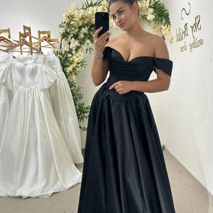 Strapless Black Gown with Corset and Full Satin Skirt – Off Shoulder Prom or Gala Dress