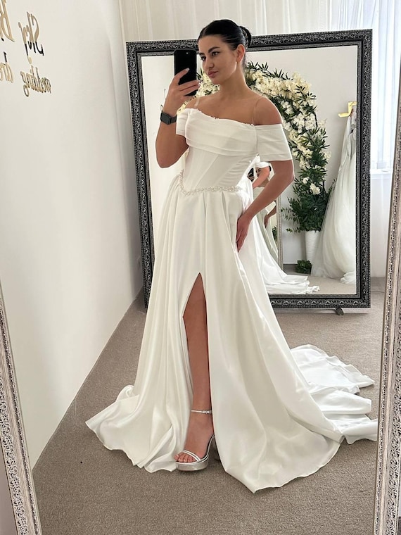 satin embroidered wedding dress Elegant Long A-line Sweetheart Lace Satin Wedding Dresses main image 0