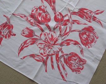 Vintage Tablecloth 1950s Tablecloth Tulips Sophisticated Modern (3509-W )