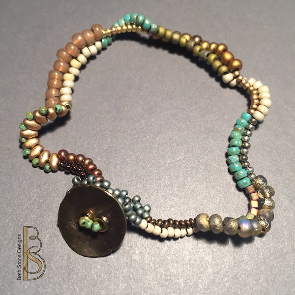 Catch a Wave - a beadweaving tutorial - seed bead stitch design by Beth Stone - beadweaving jewelry instructions are perfect for beginners!