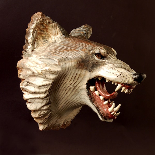 Máscara de lobo tallada en madera Jason Tennant