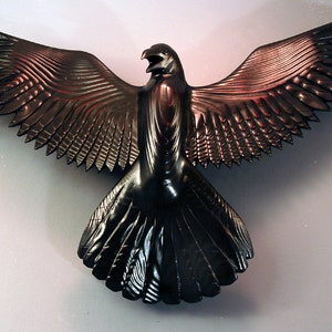 Raven wood carving by Jason Tennant image 2