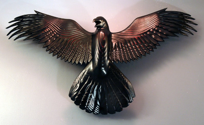 Raven wood carving by Jason Tennant image 2