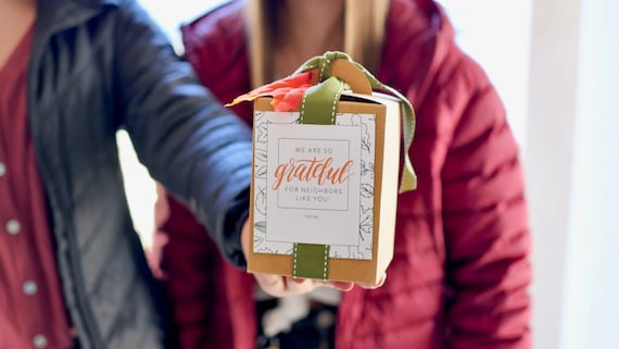 Gratitude Neighbor Gifts for Thanksgiving: Ribbon-wrapped Box Tags and  Treat Tents 