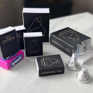 Pudełka cukierków z fragmentami Pisma Świętego ze Starego Testamentu | Temat przewodni programu Chodź ze mną dla młodzieży Kościoła Jezusa Chrystusa Świętych w Dniach Ostatnich 2026 | Chodź za mną