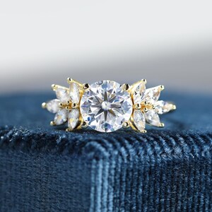 Round Engagement Ring Promise Ring Wedding Ring Simulated Diamond Ring Proposal Solitaire Ring 925 Sterling Silver Ring
