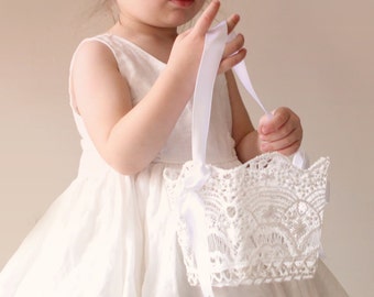 Lace flower girl basket, Flower girl basket white, Stiffened crochet