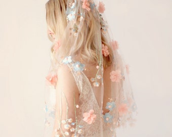 Flower pop veil, Unique pink flower veil, Embroidered flower veil, Pink floral wedding veil