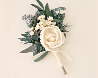 Eucalyptus natural greenery flower boutonniere, Groomsmen wedding pin with ivory dried flower