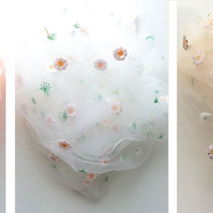 Daisy flower veil, Embroidered flower veil, Floral wedding veil image 4