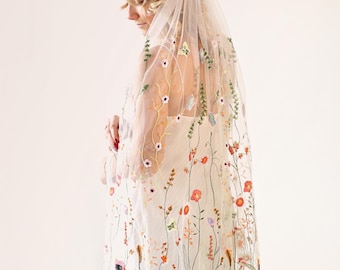 Colorful embroidered bridal veil: Bright flowers wedding veil