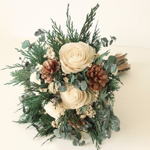 Winter wedding bouquet, Cedar eucalyptus, Natural bridal bouquet, Pine cone bouquet, Sola flower bouquet