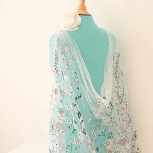 Water lily bridal cape, Clip-on drape cape, Ceremony covering, Blue boho bridal cape 画像 7
