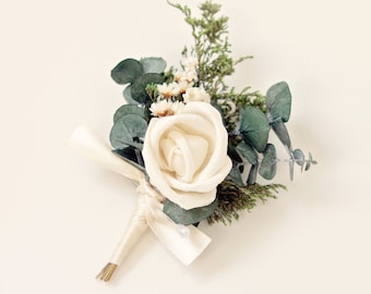 Eucalyptus wedding boutonniere, Groomsmen ivory flower, Green leaf boutonniere