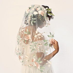 Rose flower veil, Embroidered blush flower veil, Floral wedding veil
