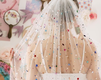 Velo de novia con diamantes de imitación | Velo de novia con gemas de arcoíris dispersas