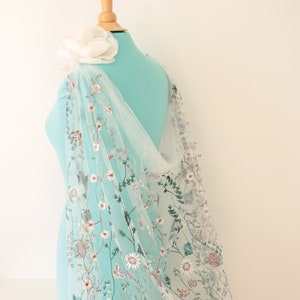 Water lily bridal cape, Clip-on drape cape, Ceremony covering, Blue boho bridal cape 画像 6