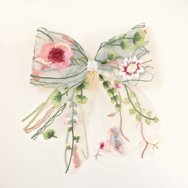 Mini wildflower bow, Veil alternative, Bachelorette flower bow