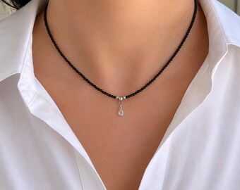 Collar de espinela negra, 2 mm, hecho a mano