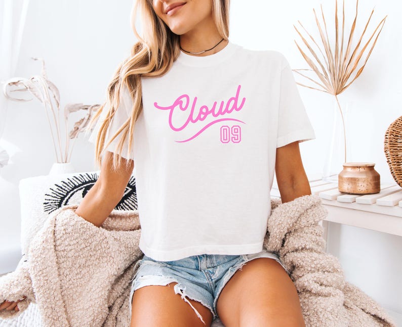 El mundo es duro con las cosas bellas Cloud 9 Emo Cowgirl Crop Tee Country Concert Outfit White