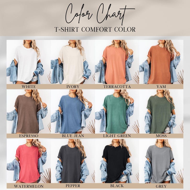 Pu&ograve; includere: Una tabella colori mostra una variet&agrave; di colori di t-shirt. La tabella include i seguenti colori: bianco, avorio, terracotta, igname, espresso, blu jeans, verde chiaro, muschio, anguria, pepe, nero e grigio. Il testo "Color Chart" e "T-Shirt Comfort Color" sono in alto.