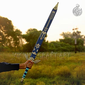 Legend of Zelda Master Sword Replica - Stainless Steel Cosplay Prop Iconic Gamer Gift LoZ Collectible with Scabbard