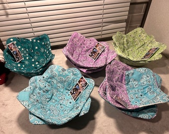 Small Bowl Cozies in Pastel Bandana Paisley Fabric