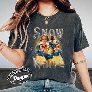 Komfort Farben Schneewittchen Live Action Tshirt, Disney Prinzessin Tee, Disney Schneewittchen Unisex Shirt, Magic Kingdom Tshirt, Prinzessin Tee