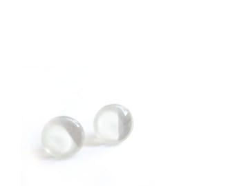 Boucles d'oreilles délicates | blanche et argent | verre peint à la main par azurine