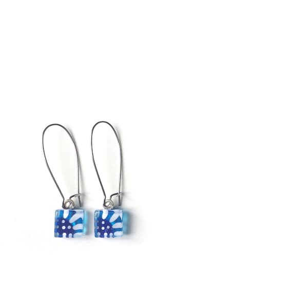 Boucles d'oreilles fleurs | blauw | hangers | verre verf à la main door azurine