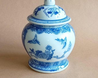 Chinoiserie Vintage  Cinese Porcelain Blue & White Bird Ginger Jar | Spice | Storage | Caddy | Preservative Hand-Painted Jar