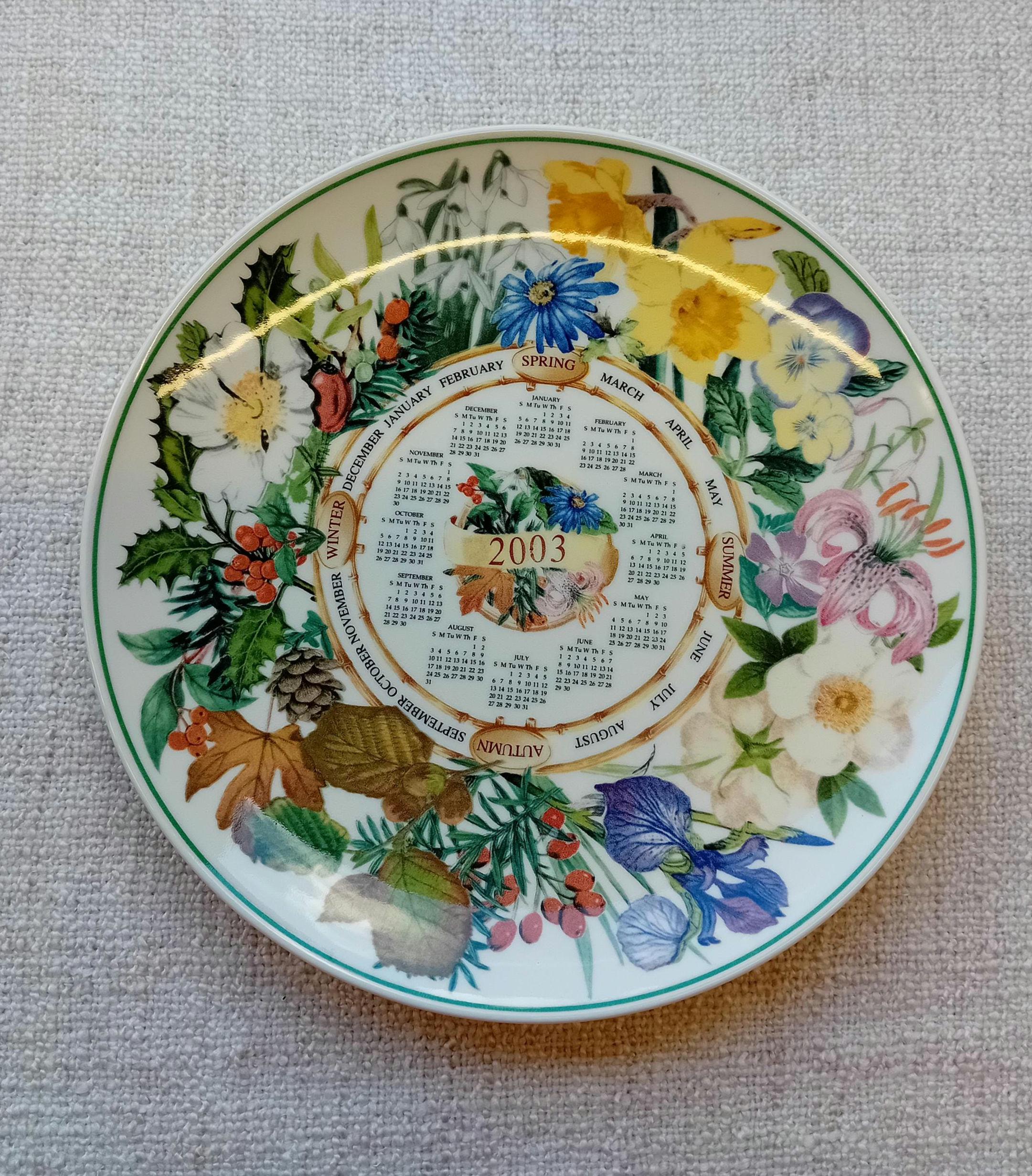 王家の紋章 ロイヤルリングカレンダー2003 Wedgwood 2003 Calendar Plate Commissioned by Daily Royal