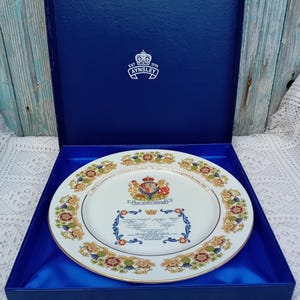 Aynsley Commemoration Plate (Wedding of Prince Wales & Lady Diana, 1981 and  Queen Elizabeth, The Queen&#39;s Mother 80th Birthday, 1980)