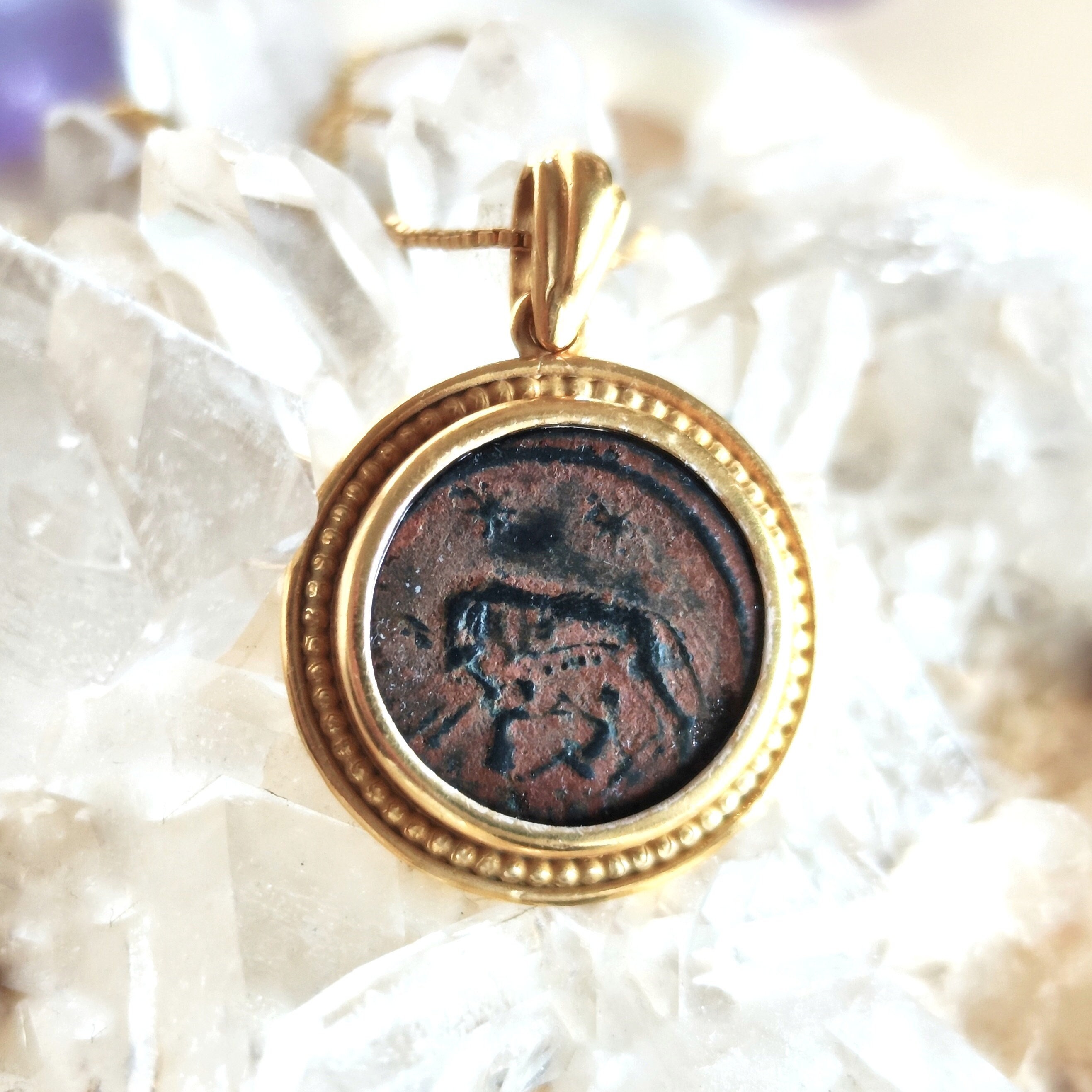 ロムルスとレムスのコインペンダント：本物のローマ青銅、金メッキスターリングシルバー - Etsy 日本