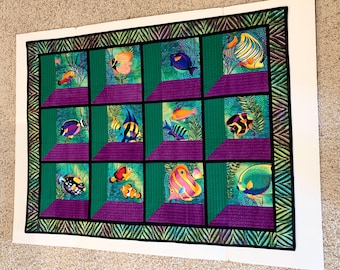 Attic Window Fish View Wall Quilt