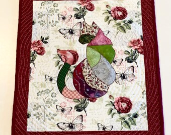 Cat Quilted Wall Hanging Cranberry