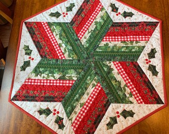 Christmas Table Topper 6 Sided Red and Green