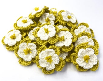 Häkelblumen Applikationen: 16 winzige mehrfarbige Verzierungen (3,5 inch)