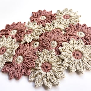 Daisy Crochet Flower Set de 12 - Apliques de flores de ganchillo, Scrapbooking, Adornos, Encajes, Adornos, Flores de apliques de ganchillo; Motivo y parches