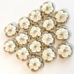 Ensemble de 16 fleurs au crochet Appliqués de fleurs, scrapbooking, garniture, embellissement, motif et ensemble d'écussons image 3