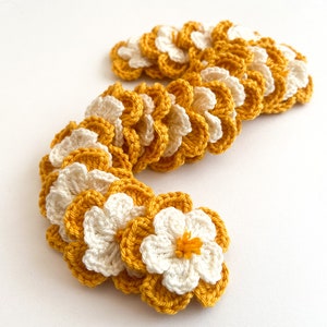 Crochet Flower Set mit 16 Blumen - Blumenapplikation, Scrapbooking, Trim, Verschönerung, Motiv und Aufnäher im Set