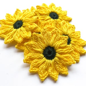 Daisy Crochet Flower Set of 12 Crochet Flower Applique, Scrapbooking, Trim, Lace, Embellishment, Crochet Applique Flowers Motif & Patches image 3