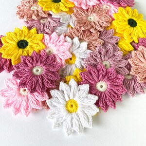 Crochet Daisy Flower Set Crochet Flower Applique, Scrapbooking Flowers flower Embellishment, Crochet Applique Flowers image 5